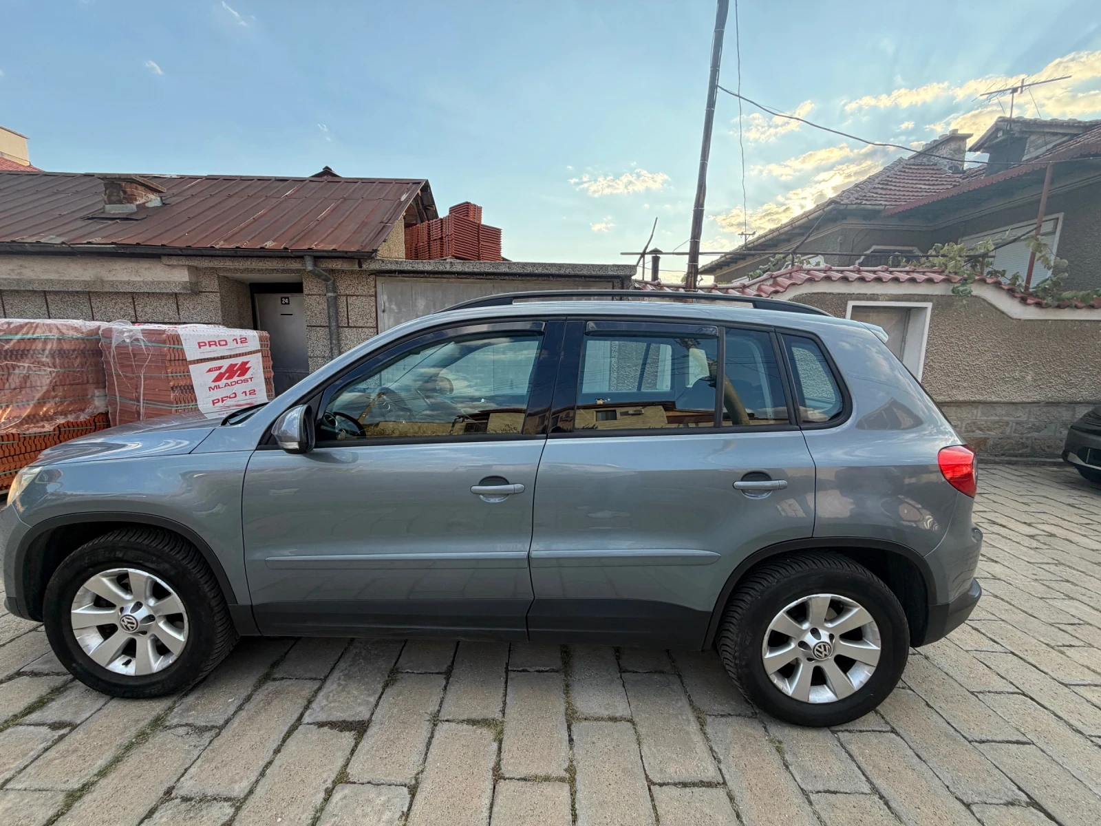 VW Tiguan 1.4Tsi, снимка 6 - Автомобили и джипове - 56629016