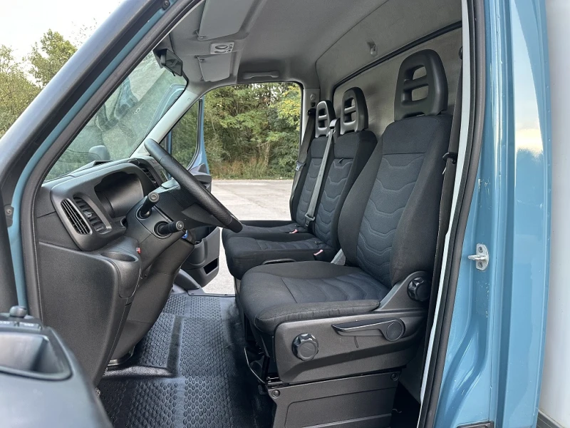Iveco Daily 35S18* БОРД* КЛИМАТИК* EURO6, снимка 8 - Бусове и автобуси - 51827743