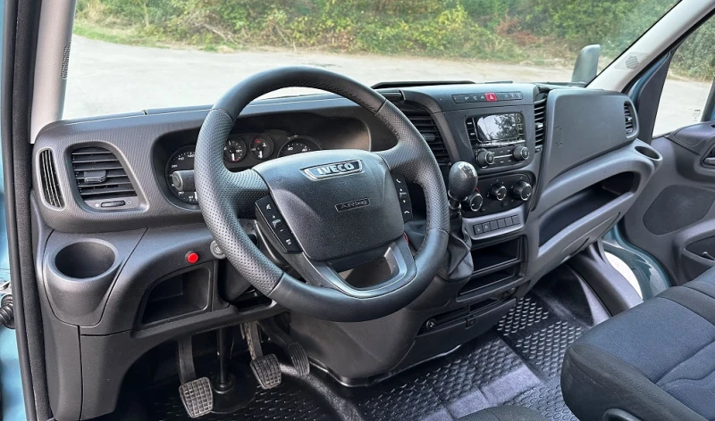 Iveco Daily 35S18* БОРД* КЛИМАТИК* EURO6, снимка 10 - Бусове и автобуси - 51827743
