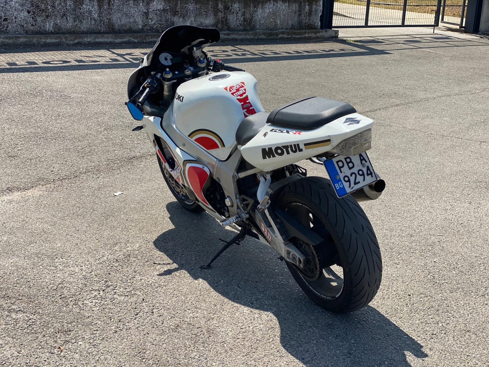 Suzuki Gsxr 750 k2 - изображение 4