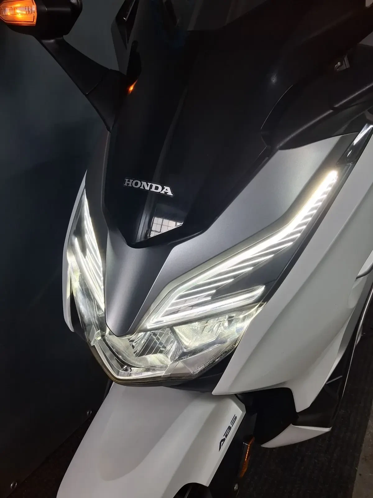 Honda Forza 300i ABS TCS FULL LED Keyless, снимка 13 - Мотоциклети и мототехника - 54527107