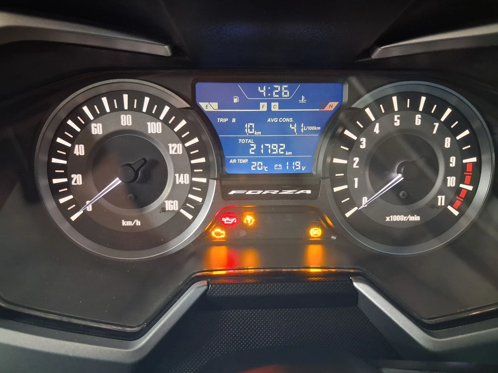 Honda Forza 300i ABS TCS FULL LED Keyless, снимка 17 - Мотоциклети и мототехника - 54527107