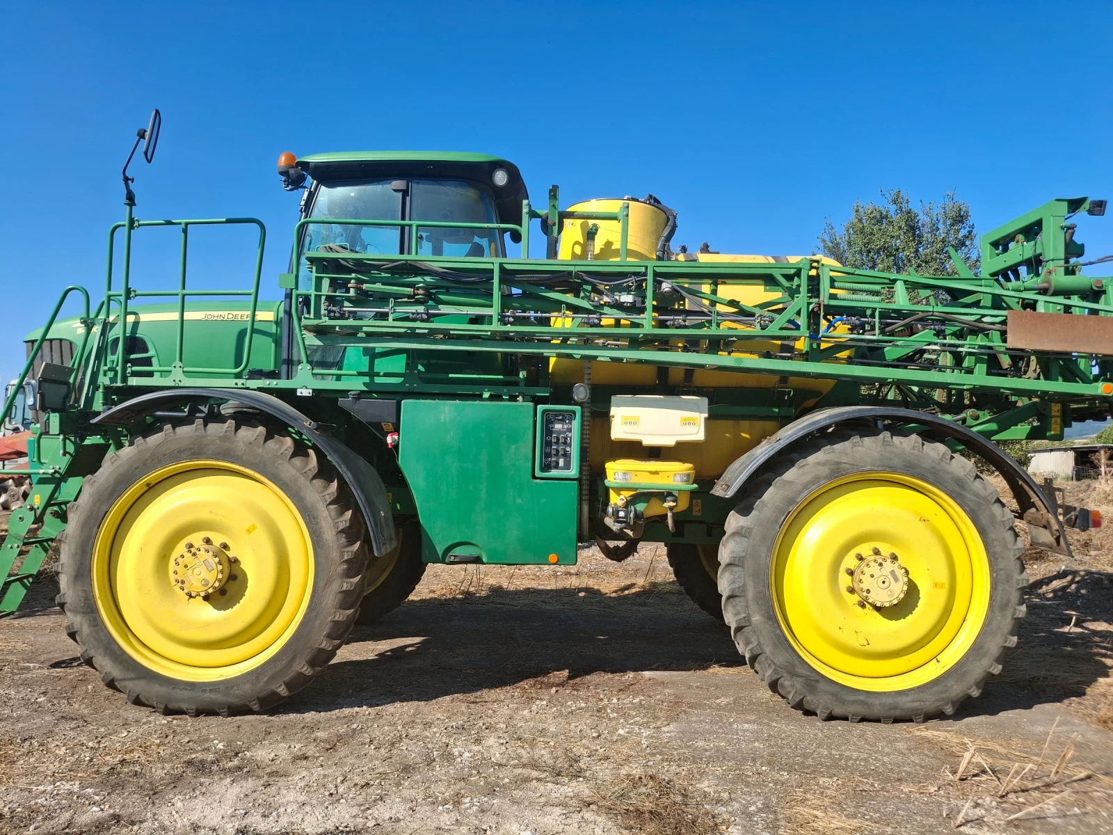 Самоходна пръскачка Друга марка JOHN DEERE 5430i - изображение 2