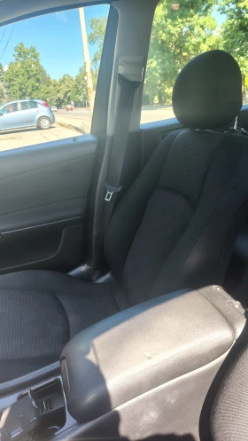 Mercedes-Benz C 220 Avantgarde, снимка 9