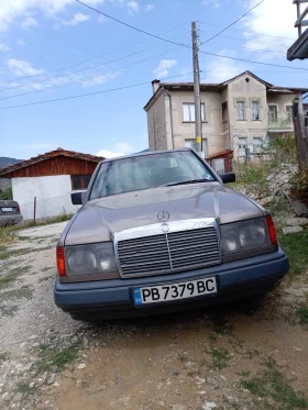 Mercedes-Benz 124, снимка 2