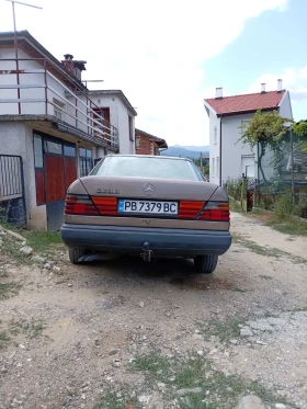 Mercedes-Benz 124, снимка 3