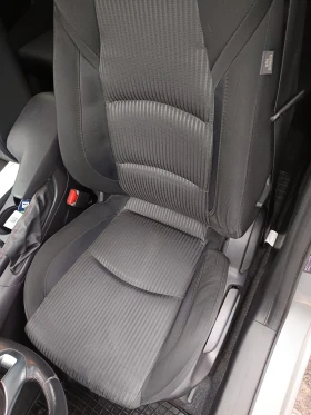 Обява за продажба на Mazda 3 УНИКАТ!!!! Автоматик ~18 666 лв. - изображение 7 | Auto.bg Обява за продажба на Mazda 3 УНИКАТ!!!! Автоматик ~18 666 лв. - изображение 7