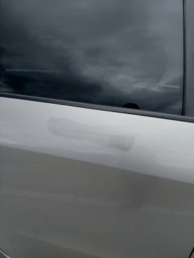 Mitsubishi Grandis, снимка 8 — Bazar.bg Mitsubishi Grandis, снимка 8