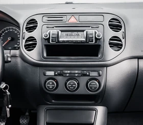 VW Golf Plus 1.9 TDI - 3500 € / 6845.40 лв. - 31125673 13