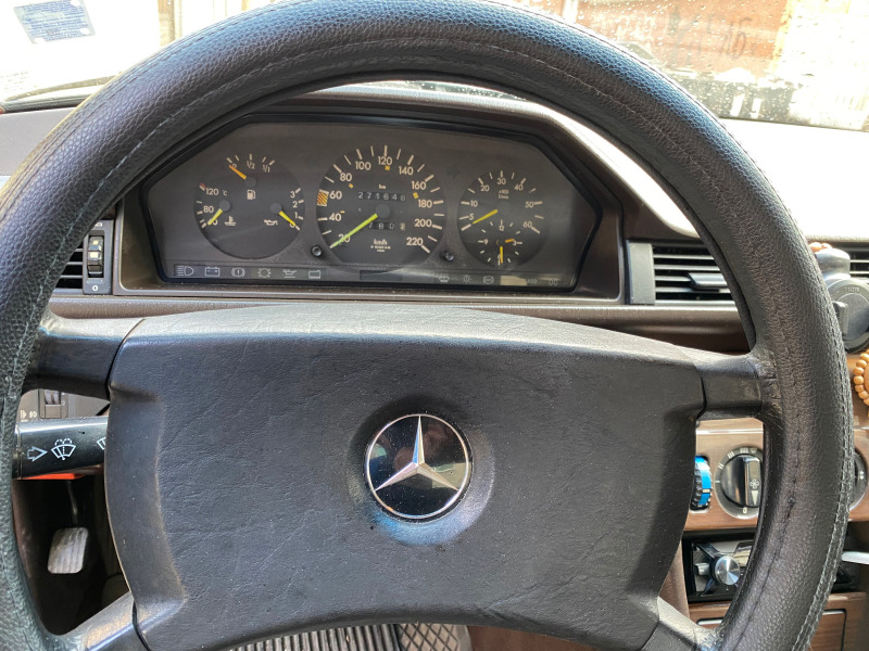 Mercedes-Benz 124, снимка 8 - Автомобили и джипове - 46095860