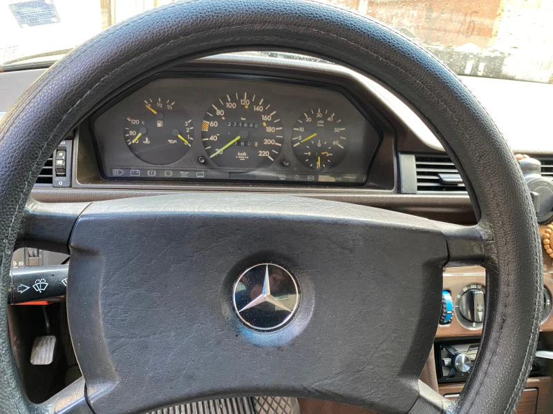 Mercedes-Benz 124, снимка 8 - Автомобили и джипове - 47320498