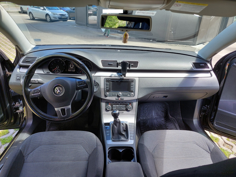 VW Passat, снимка 7 - Автомобили и джипове - 45907223