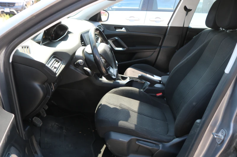 Peugeot 308 1.6 HDI, снимка 10 - Автомобили и джипове - 46925821