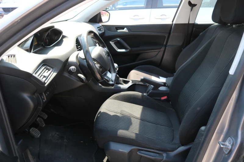 Peugeot 308 1.6 HDI, снимка 9 - Автомобили и джипове - 46925821