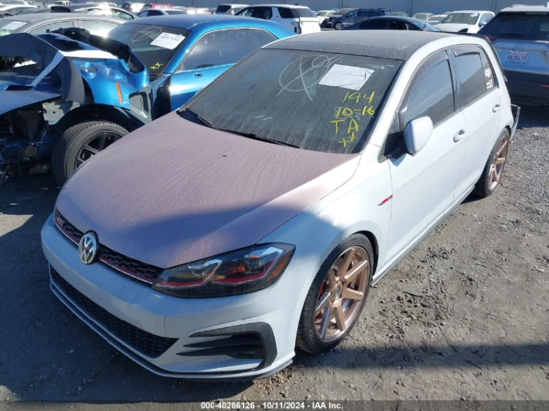 VW Golf GTI 2.0T S DSG, снимка 2 - Автомобили и джипове - 47607174