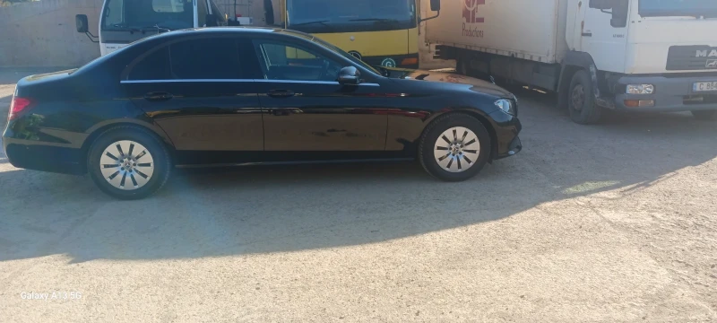 Mercedes-Benz E 200, снимка 8 - Автомобили и джипове - 48717683