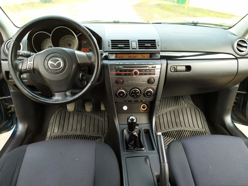 Mazda 3 1.6i feislif , снимка 13 - Автомобили и джипове - 48773222