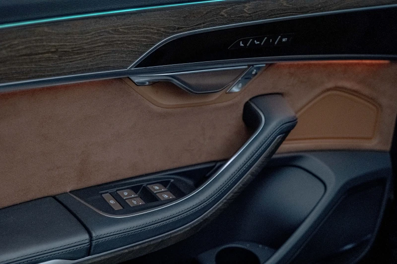 Audi A8 55TFSI/Long/RSE/Камера 360/Обдухване/Quattro/, снимка 11 - Автомобили и джипове - 52623781