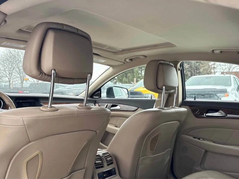 Mercedes-Benz CLS 550 2КЛЮЧА* ПОДГРЕВ* NAVI* PANO* , снимка 5 - Автомобили и джипове - 53488777
