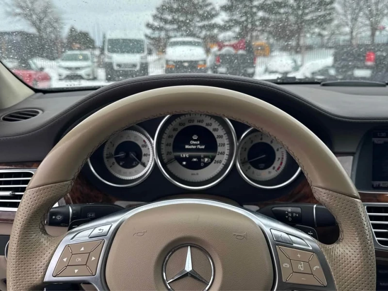 Mercedes-Benz CLS 550 2КЛЮЧА* ПОДГРЕВ* NAVI* PANO* , снимка 9 - Автомобили и джипове - 53488777