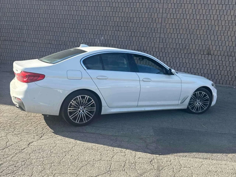 BMW 540 i xDrive * CARFAX * ПАНОРАМА* ПОДГРЕВИ, снимка 4 - Автомобили и джипове - 53541455