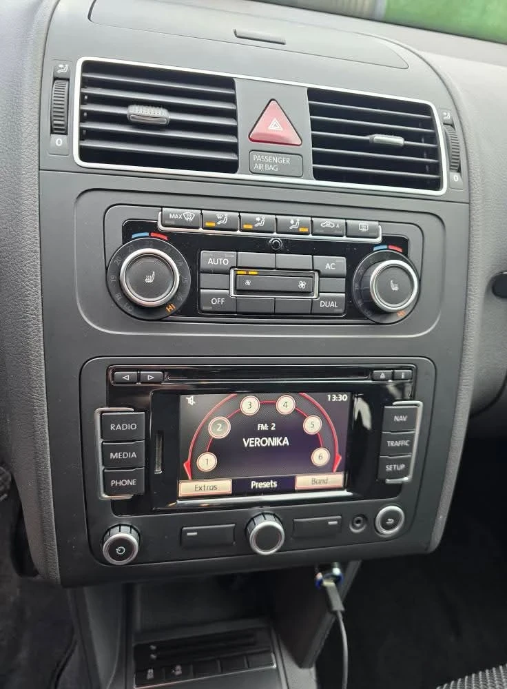 VW Touran 1.6 TDI Klima, Avtopilot, Podgrev - изображение 10