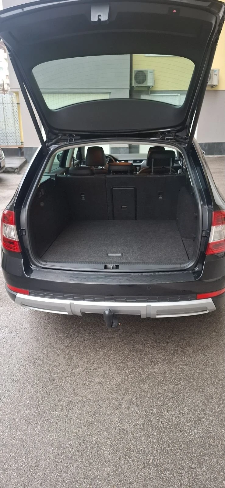 Skoda Octavia SCOUT 2.0 tdi 150к.с., снимка 11 - Автомобили и джипове - 52670463