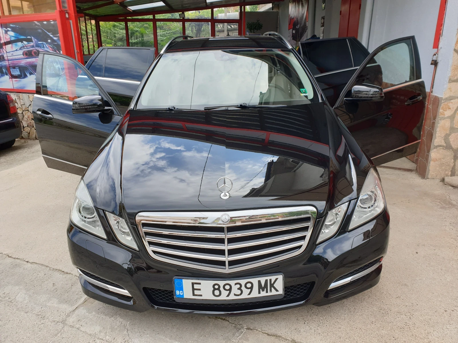Mercedes-Benz E 350, снимка 1