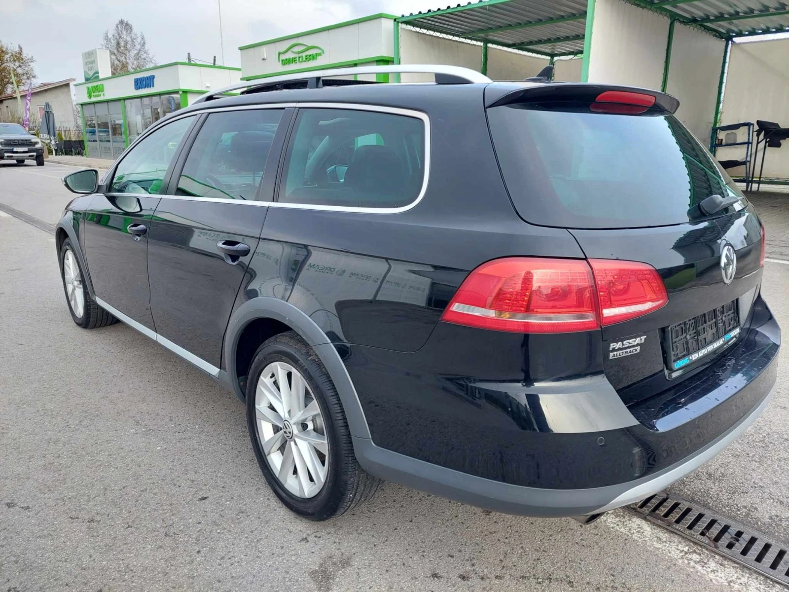 VW Passat 2.0.TDI.177.FULL MAX - изображение 10