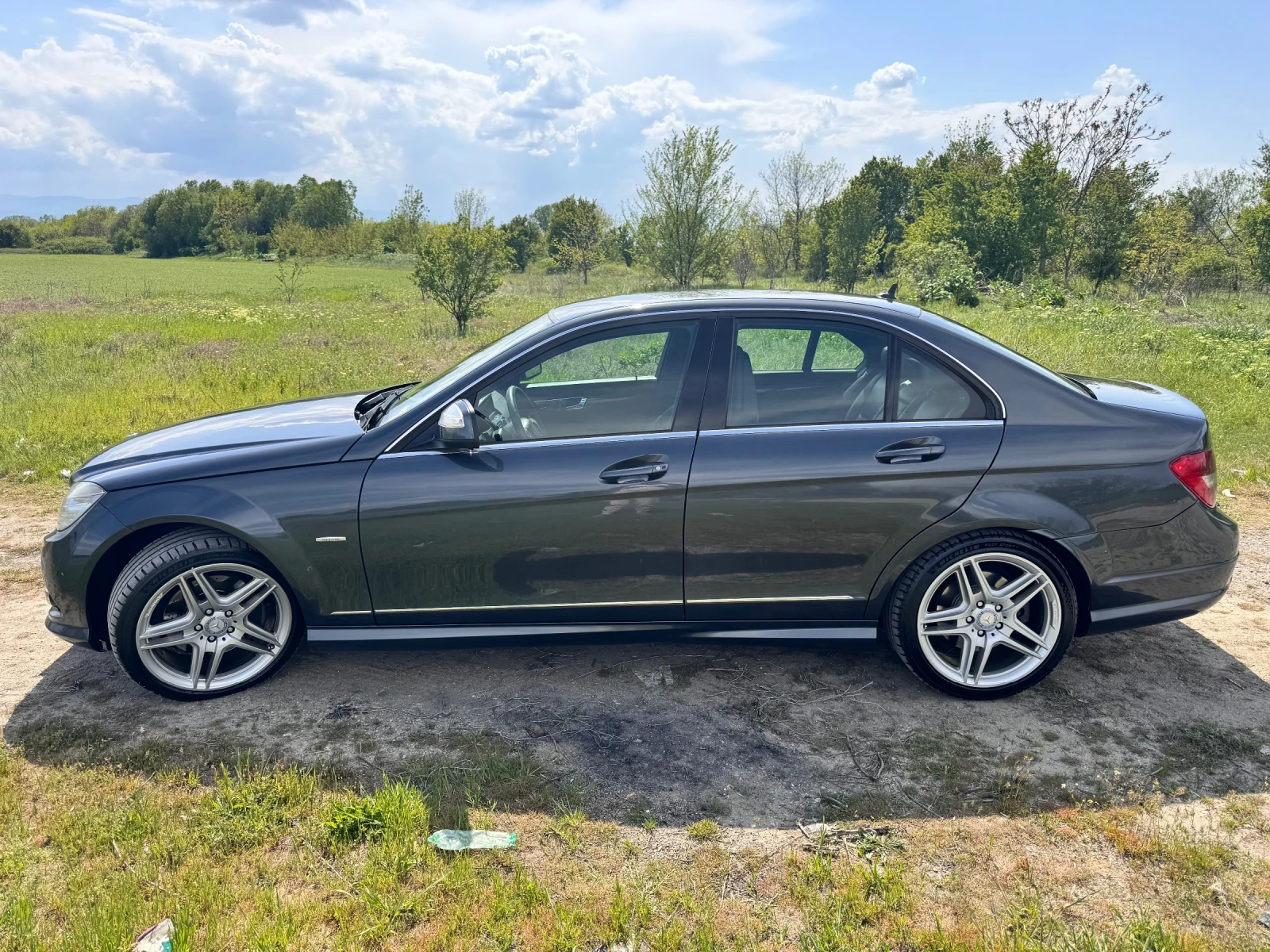 Mercedes-Benz C 320  - изображение 3