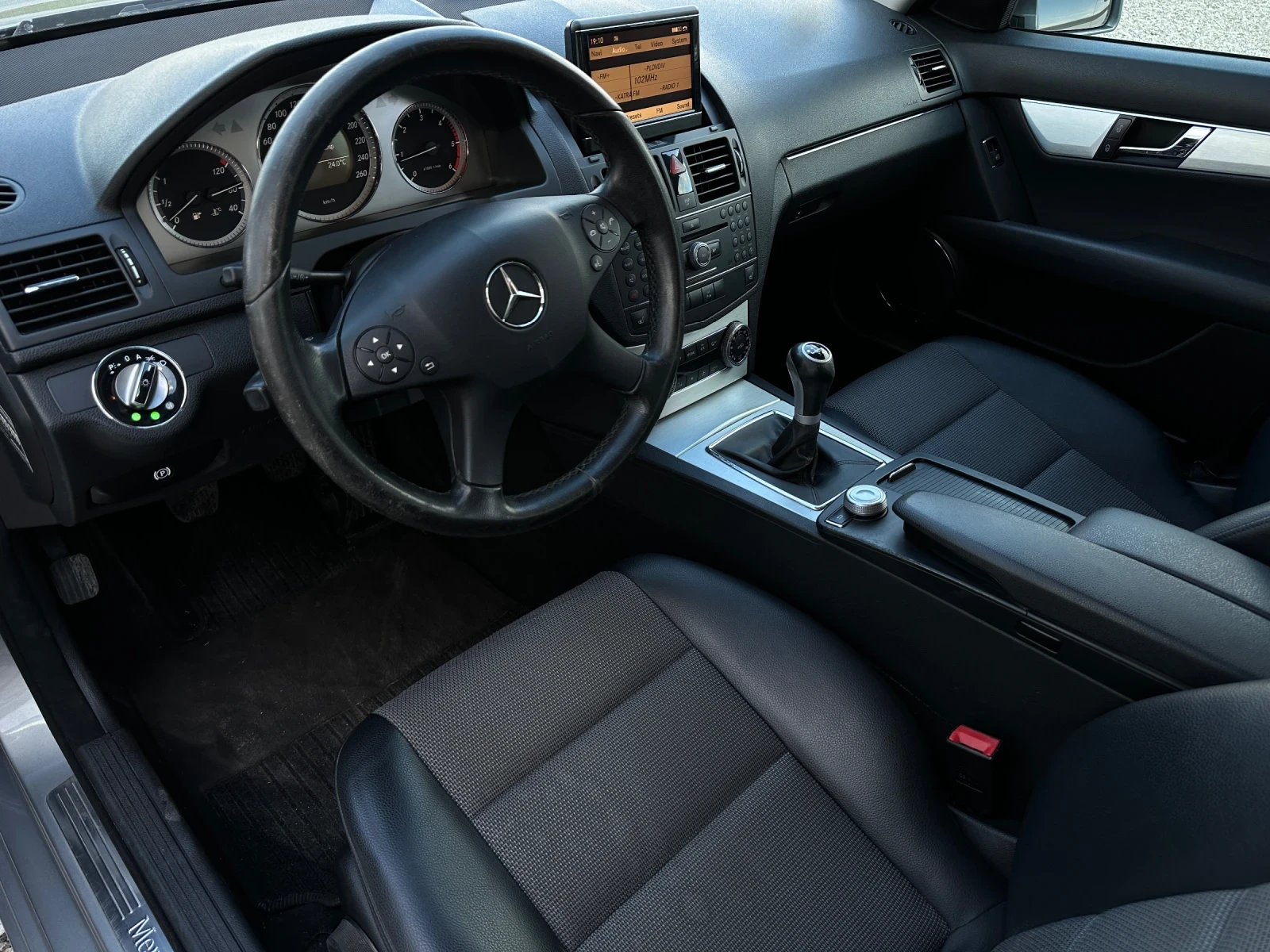 Mercedes-Benz C 220 CDI AVANTGARDE, ПАНОРАМА, HARMAN KARDON - изображение 7