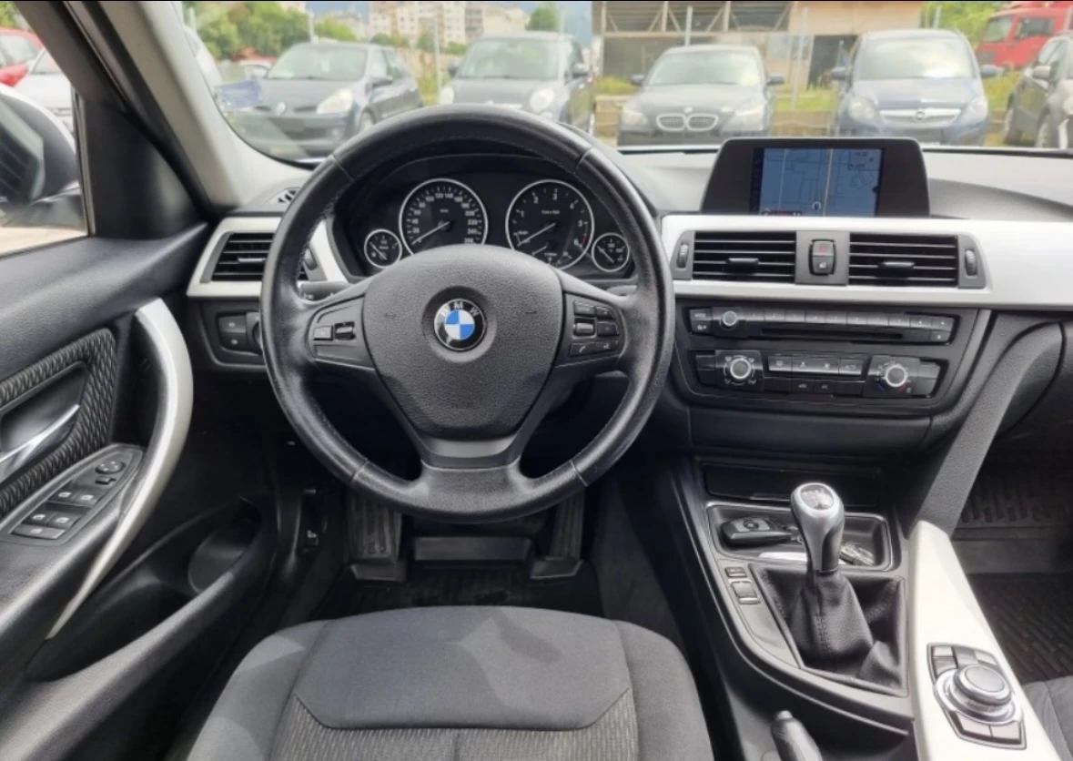 BMW 318 BMW 318d Xdrive/Navi/START STOP/Обслужена!! - изображение 6