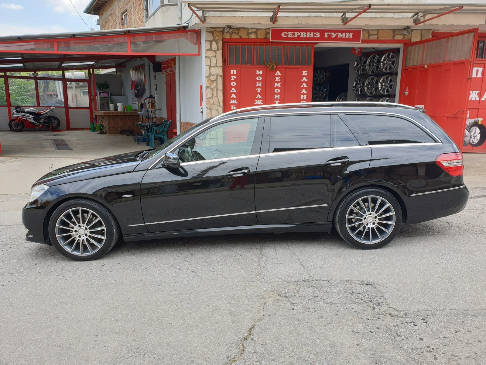 Mercedes-Benz E 350  - изображение 6