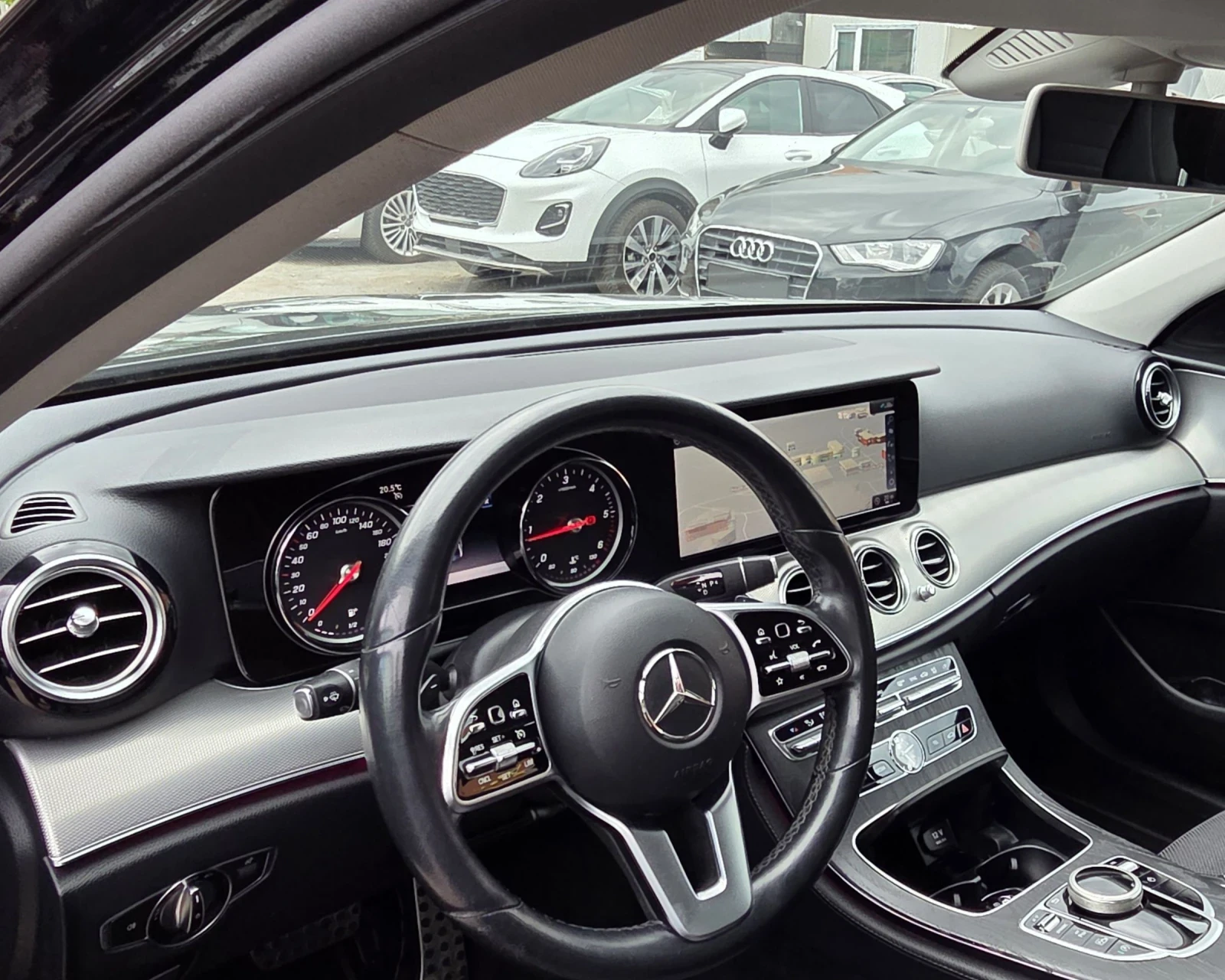 Mercedes-Benz E 220 12.2018/9G /194коня/Ambient - изображение 9