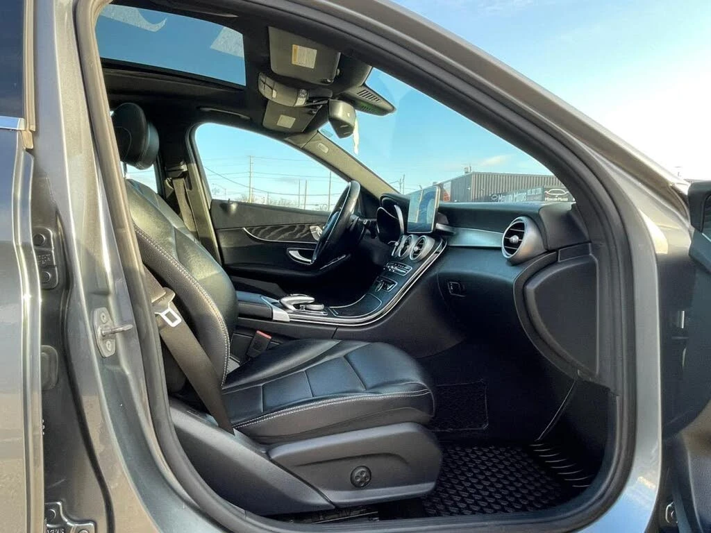 Mercedes-Benz C 300 4MATIC * АвтоКредит (ЦЕНА ДО БГ) - изображение 10