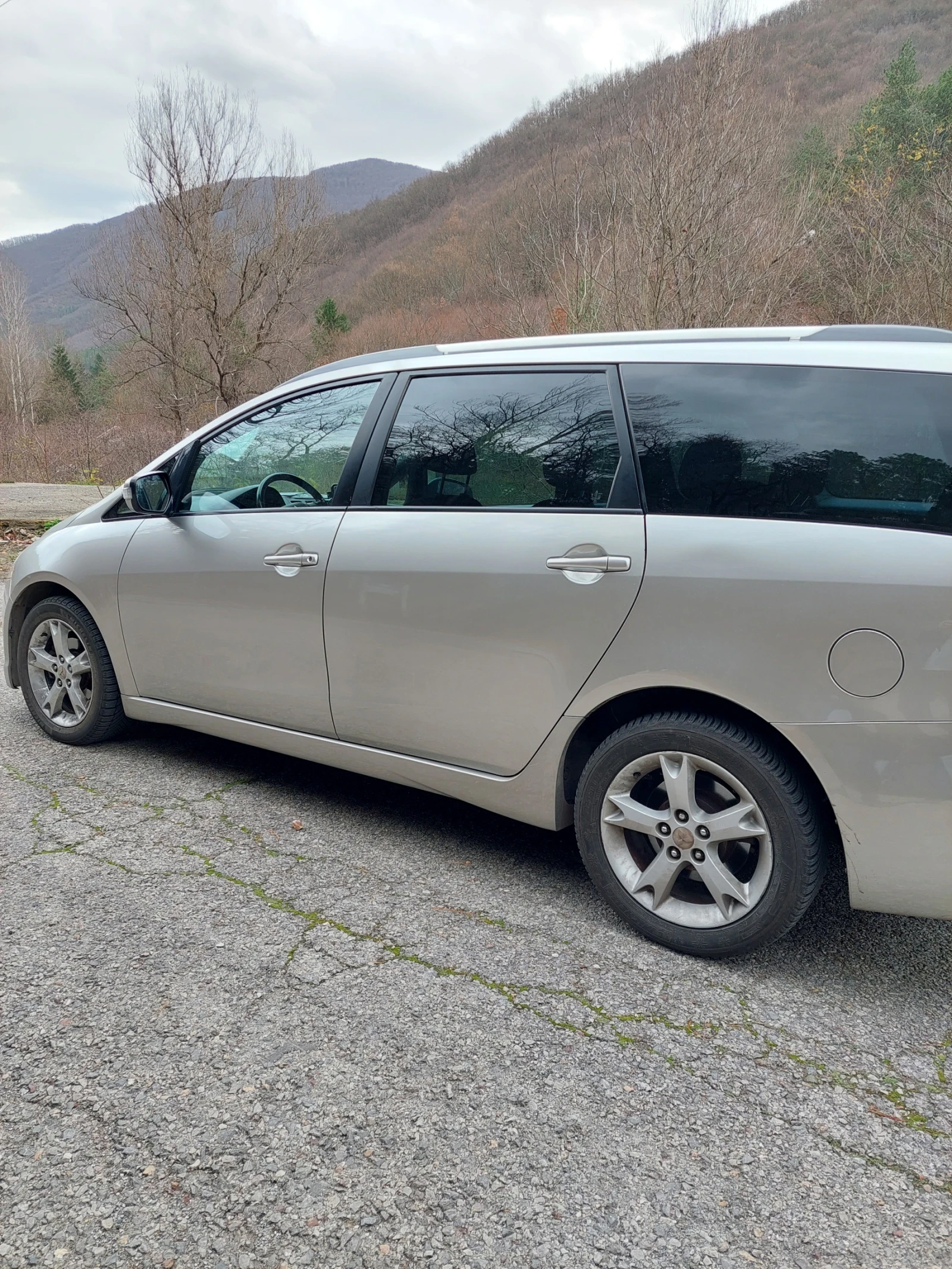 Mitsubishi Grandis  - изображение 3