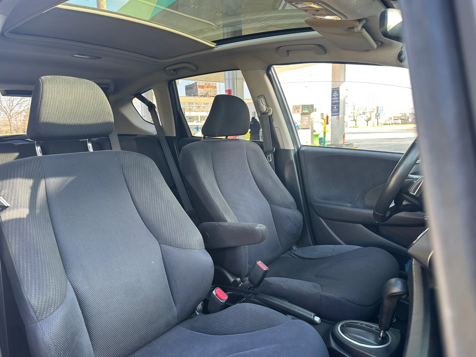 Honda Jazz 1.3i Hybrid � �������� | Mobile.bg � ����������� 13