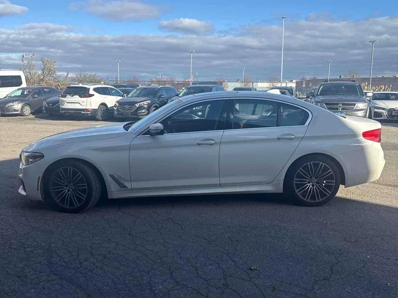 BMW 540 i xDrive * CARFAX * ПАНОРАМА* ПОДГРЕВИ - изображение 3