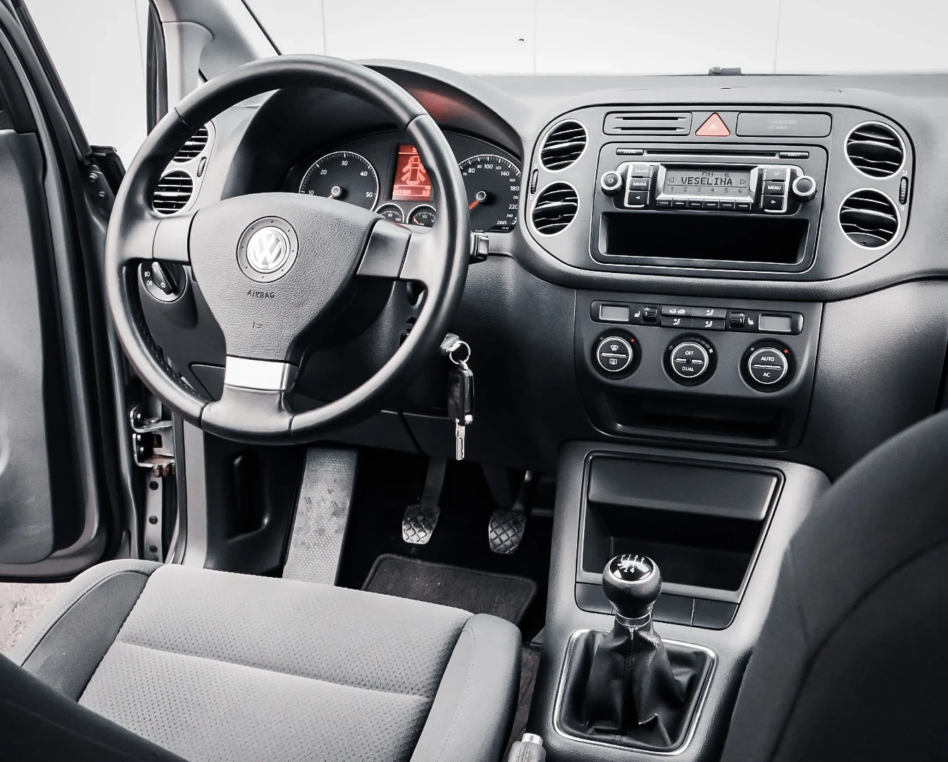 VW Golf Plus 1.9 TDI - изображение 10