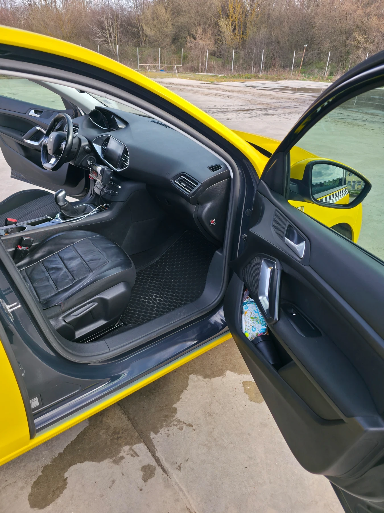 Peugeot 308 1.6 hdi, снимка 8 - Автомобили и джипове - 54185055