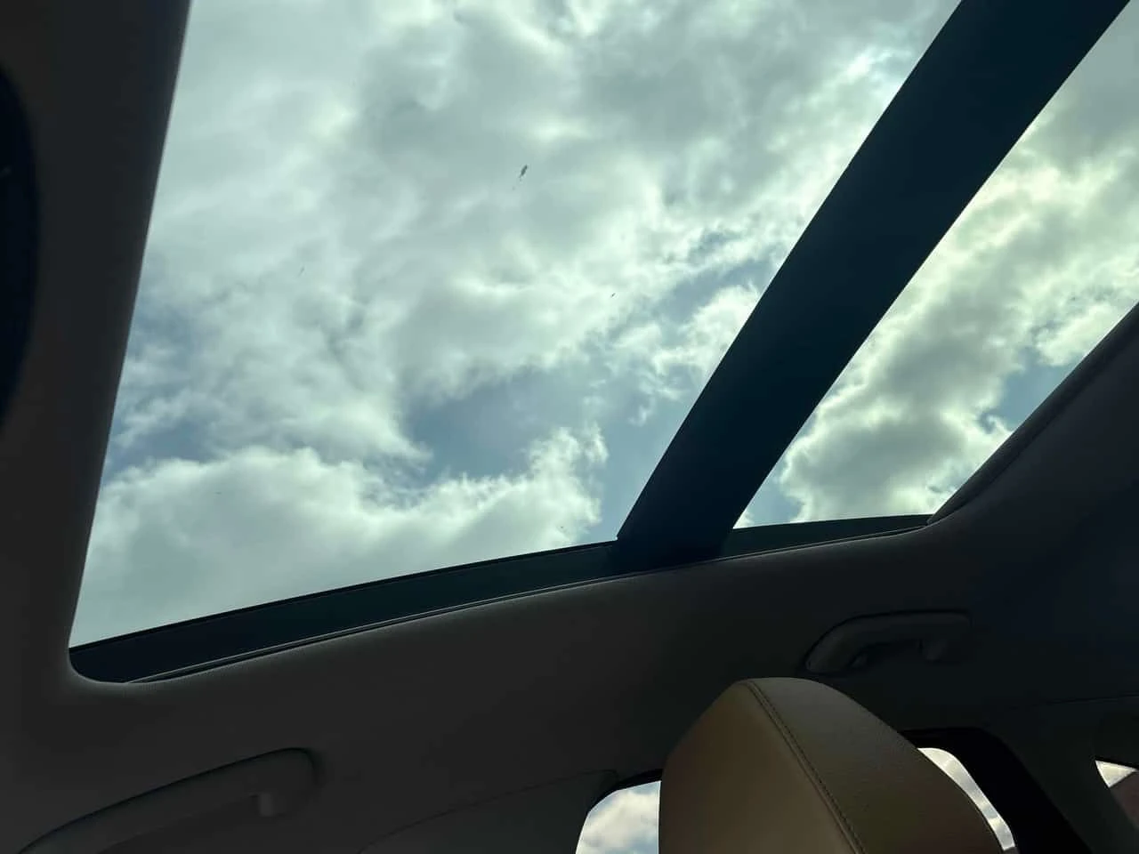 Hyundai Sonata Ultimate  CARFAX | Mobile.bg � ����������� 10