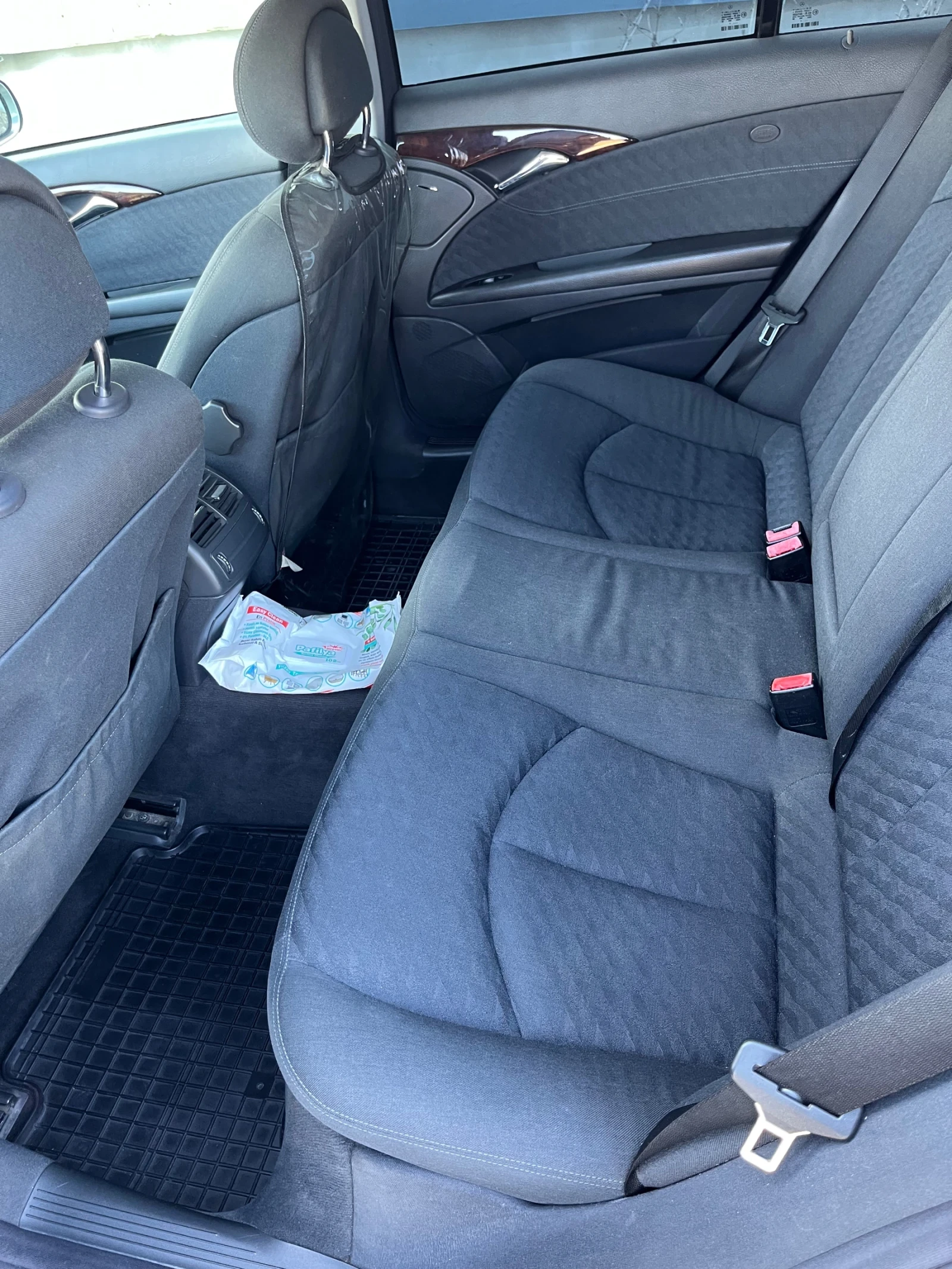 Mercedes-Benz E 220 W211, снимка 11 - Автомобили и джипове - 54717349