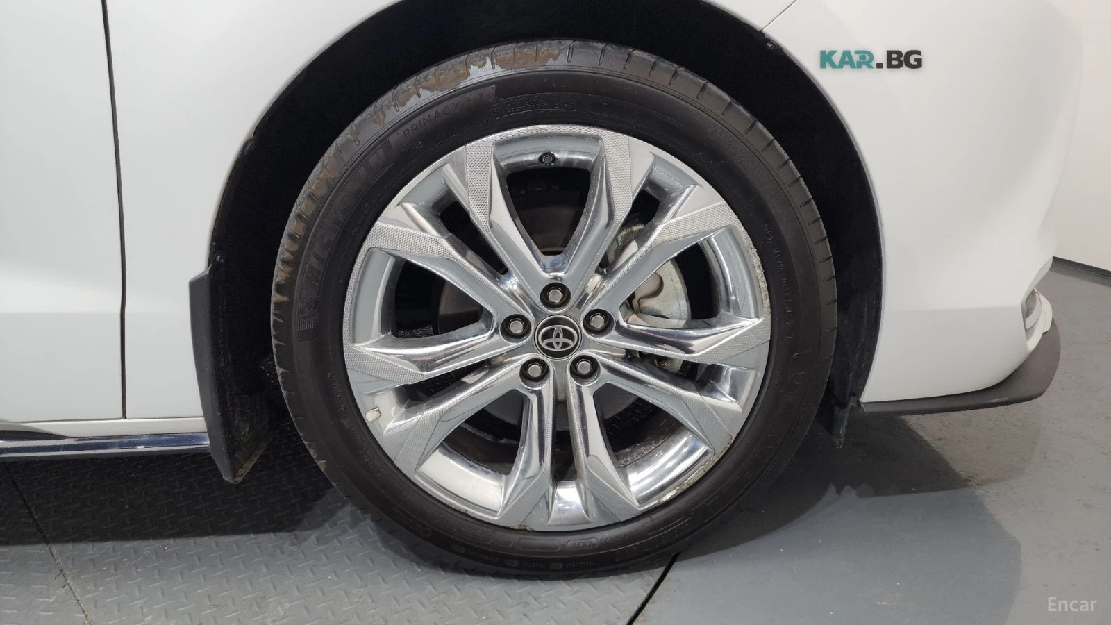Toyota Sienna 2.5 HYBRID/HUD/360/ПОДГРЕВ/ОБДУХВАНЕ/TV, снимка 5 - Автомобили и джипове - 54902425