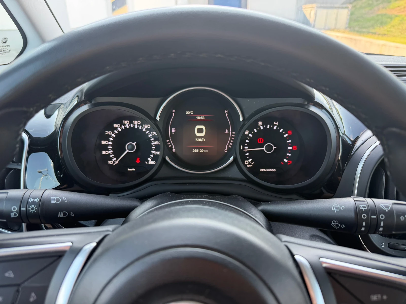 Fiat 500L FIAT 500L 1.6 d M-Jet FULL/TOP, снимка 13 - Автомобили и джипове - 55391937