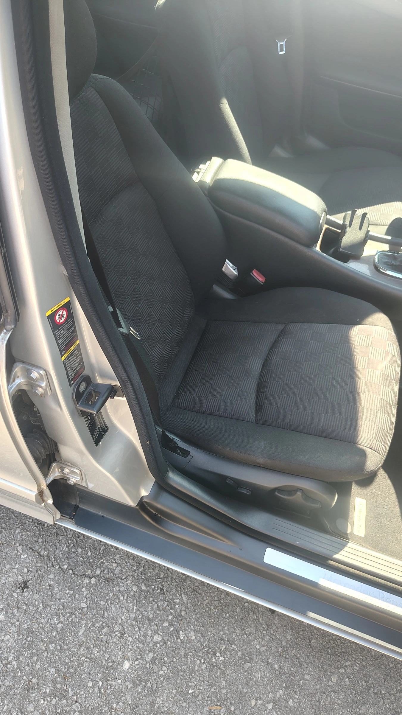 Mercedes-Benz C 220 Avantgarde, снимка 16 - Автомобили и джипове - 55480676