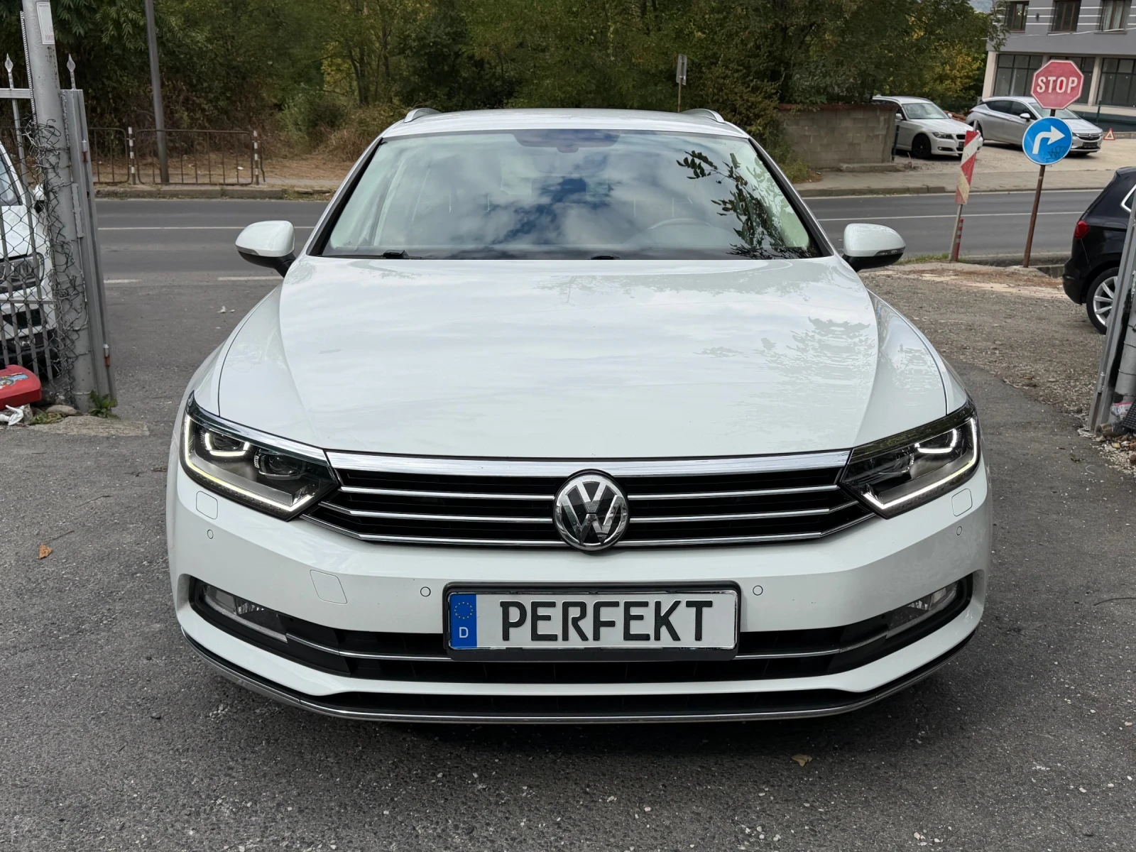 VW Passat 2.0TDI* DSG* Highline, снимка 2 - Автомобили и джипове - 56314916