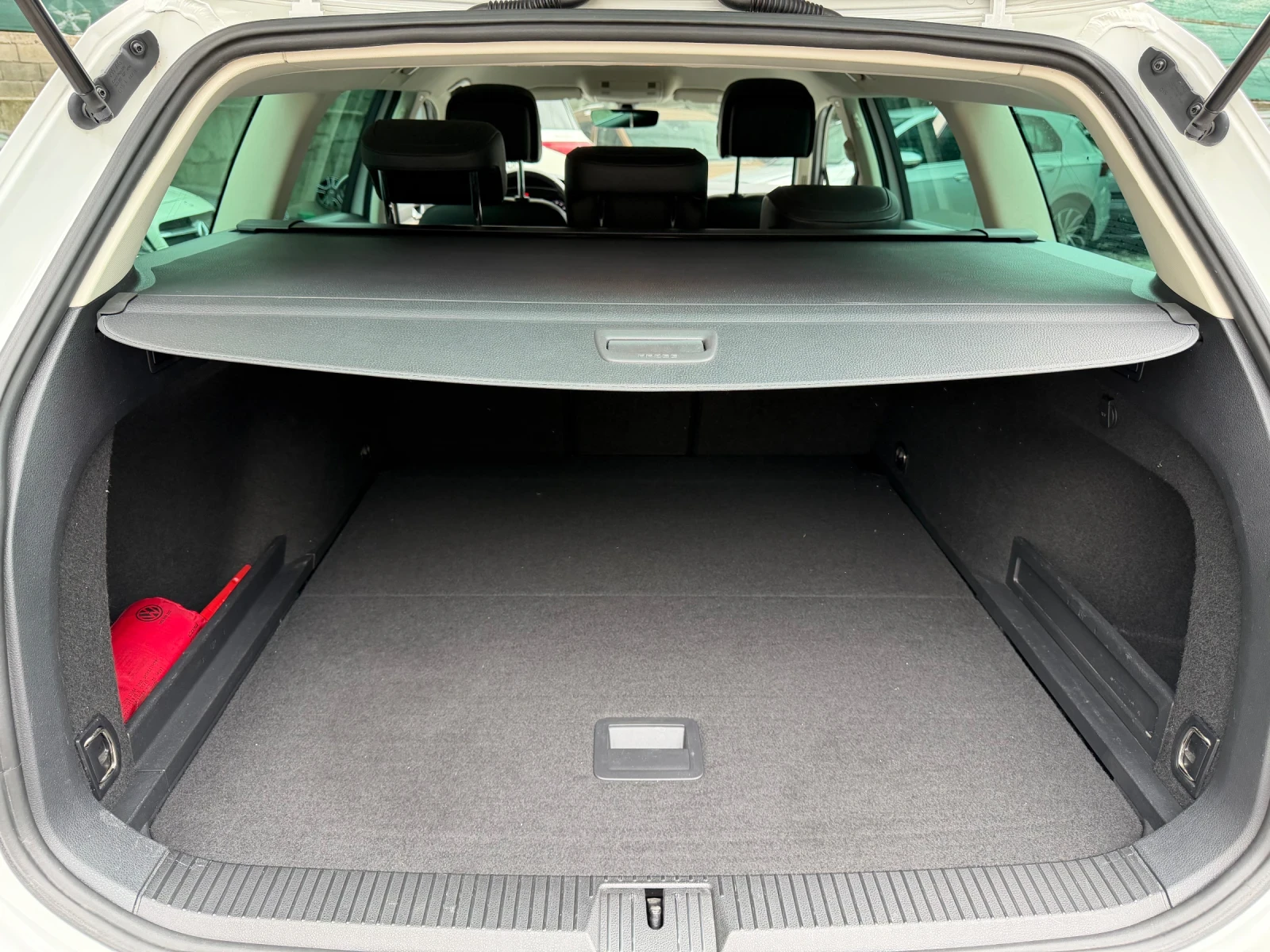 VW Passat 2.0TDI* DSG* Highline, снимка 12 - Автомобили и джипове - 56314916