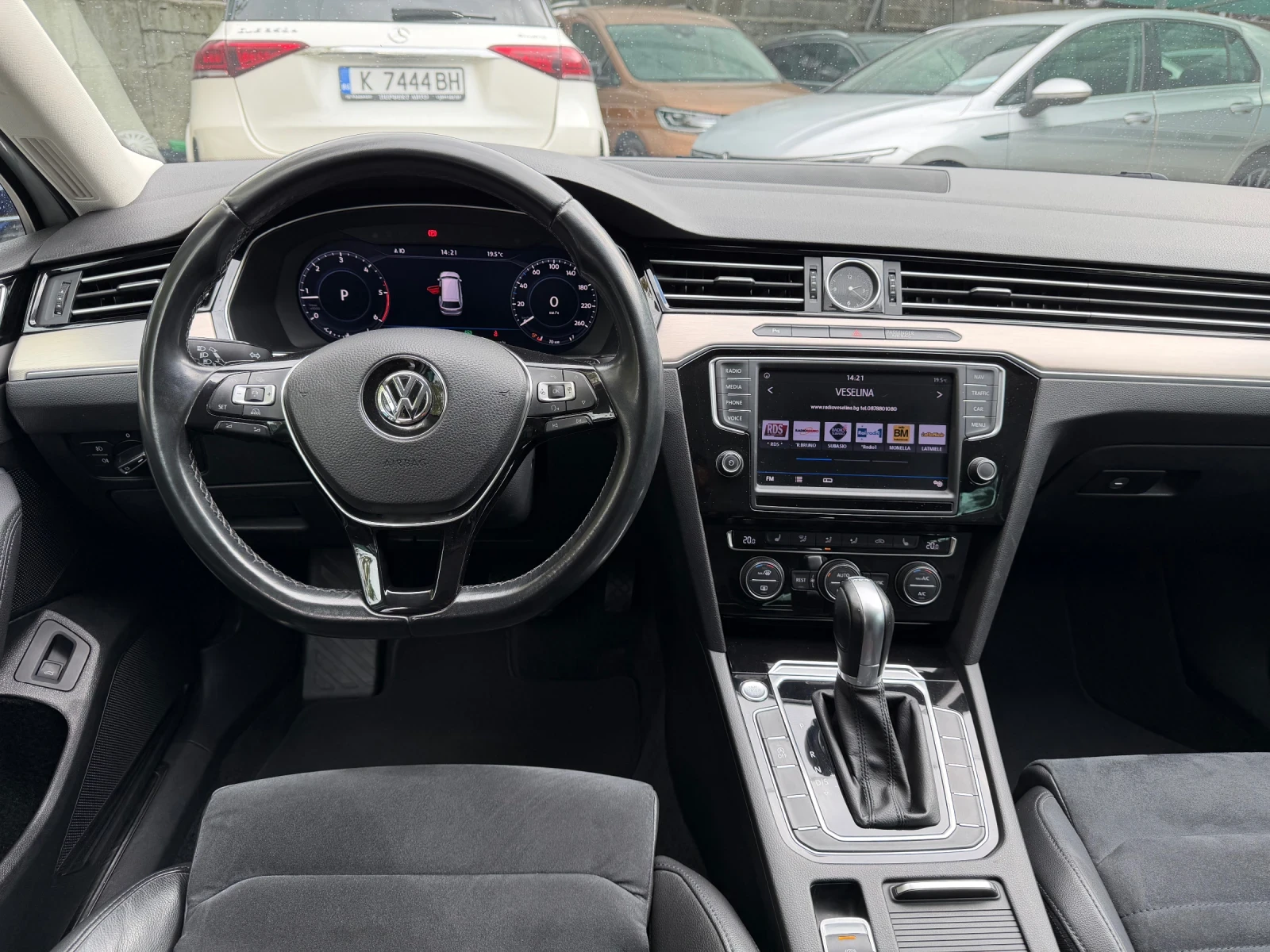 VW Passat 2.0TDI* DSG* Highline, снимка 7 - Автомобили и джипове - 56314916