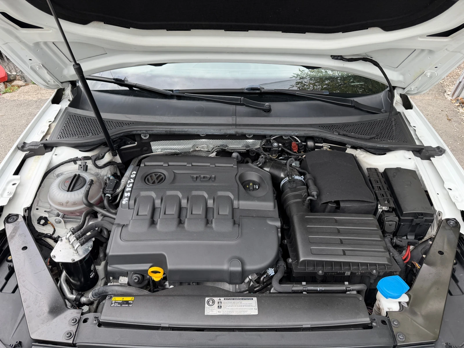 VW Passat 2.0TDI* DSG* Highline, снимка 14 - Автомобили и джипове - 56314916