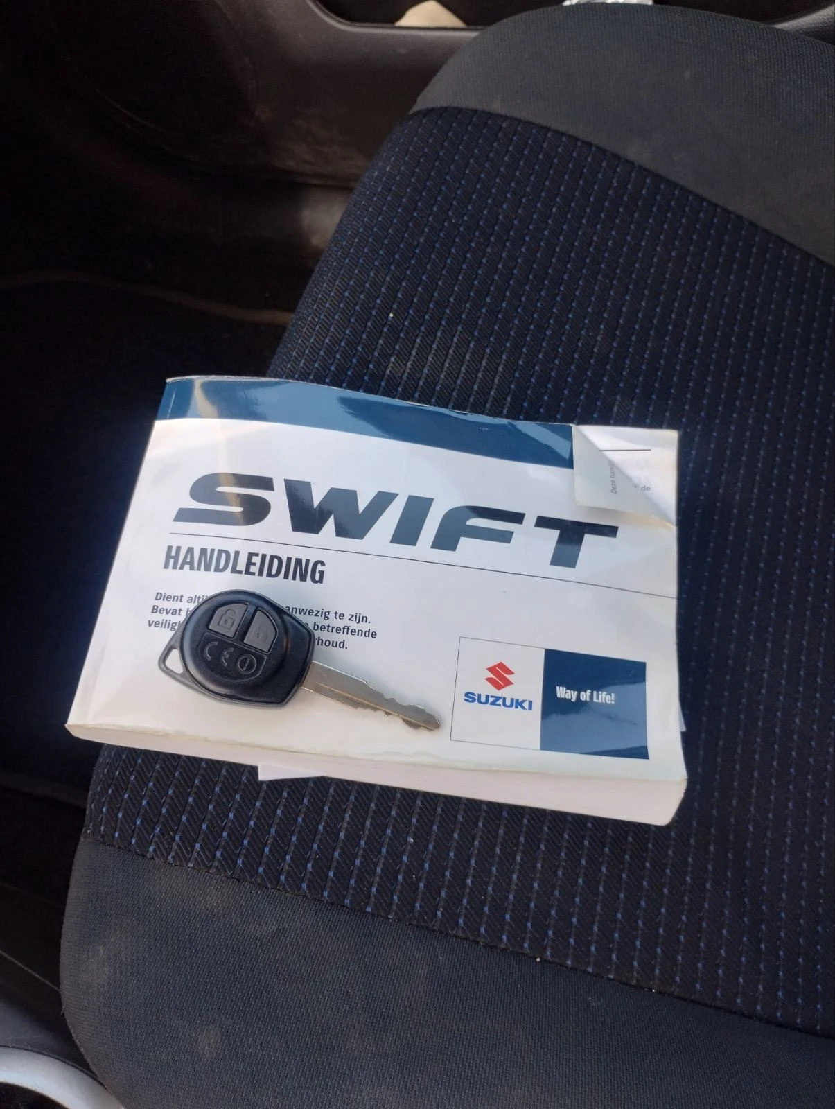 Suzuki Swift, снимка 13 - Автомобили и джипове - 56436827